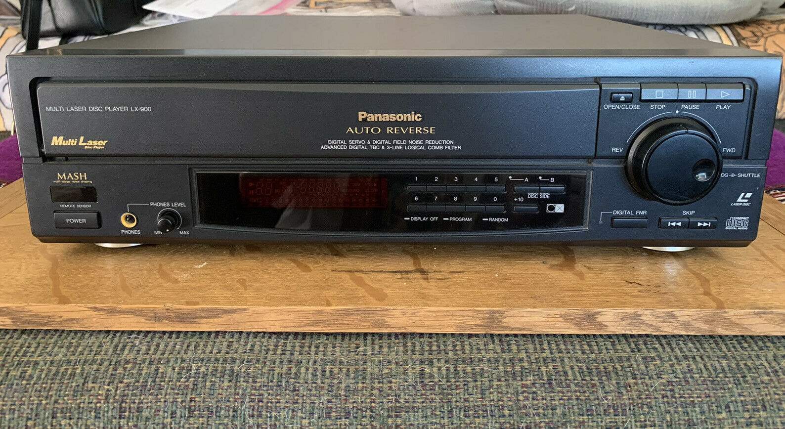 LaserDisc Database - Hardware - Panasonic - LX-900